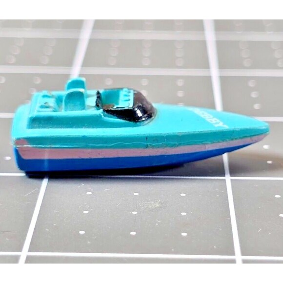 MICRO MACHINES SPEED BOAT TYPE 2 DEBBY WATERCRAFT Vintage Galoob Figure #6 - Picture 1 of 5